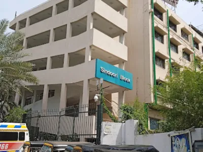 Apollo Main Hospitals, Greams Road